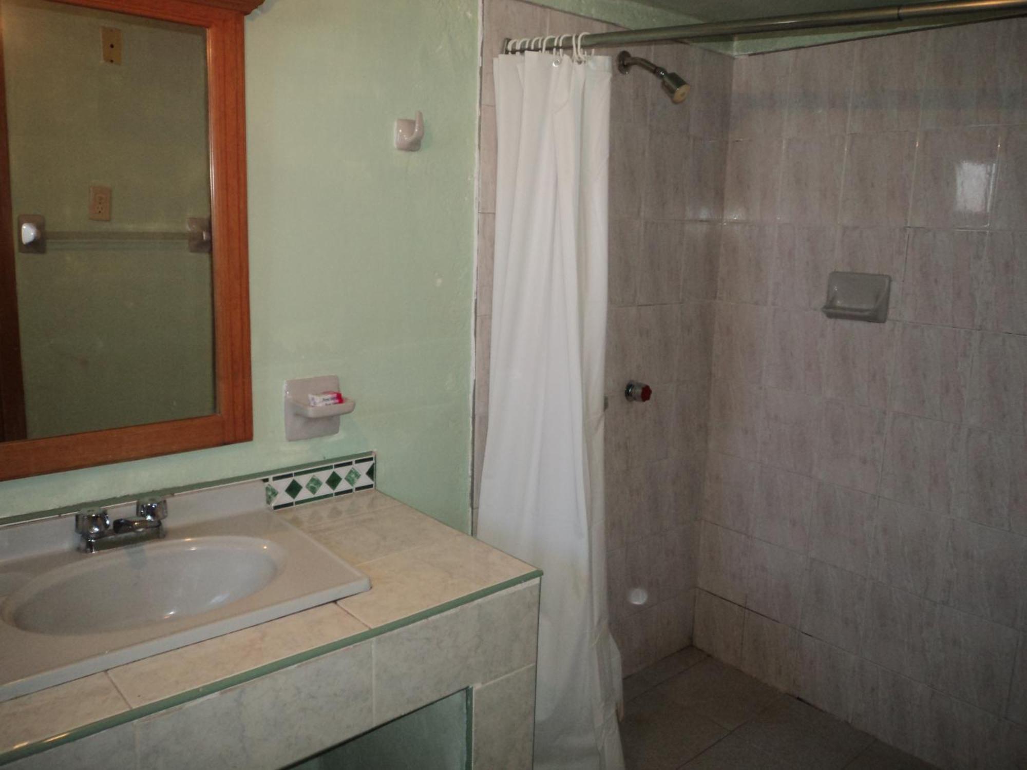 Cabanas Montebello Inn Креэль Номер фото